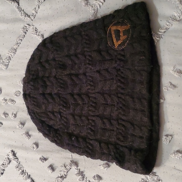 Airwalk Floppy Beanie - Picture 2 of 2